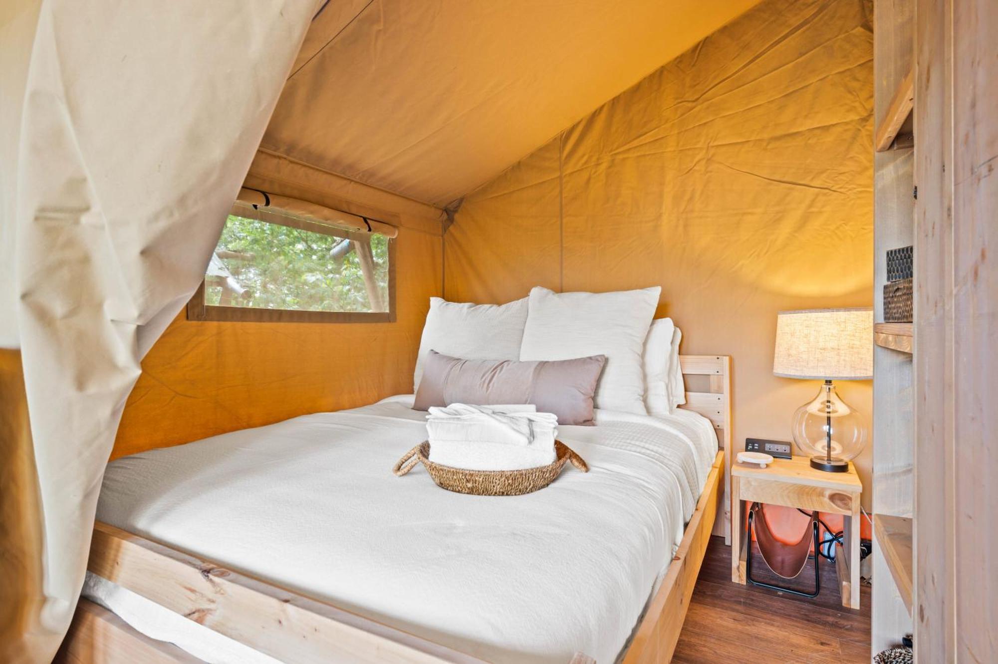 The Lodges At Eden Reserve - Safari Tents Williamstown Eksteriør bilde